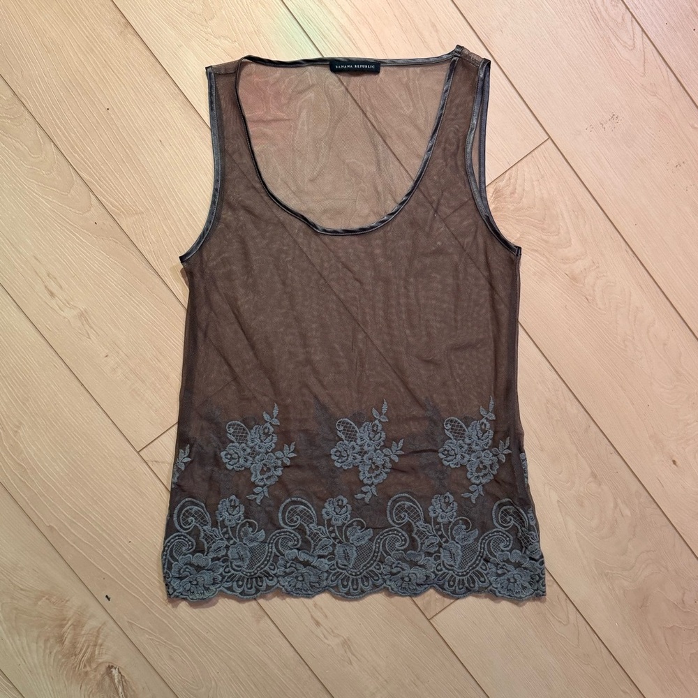banana republic slate gray mesh embroidered floral tank top